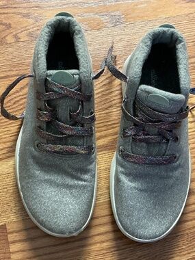 Allbirds Oatmeal Wool Washable High Top Sneakers Size 9M